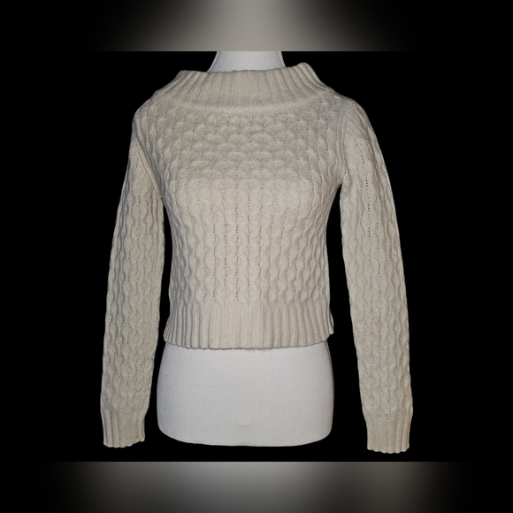Juicy Couture Sweaters - Juicy Couture Womens Y2K Vintage Ivory Knit Cropped Sweater Size P